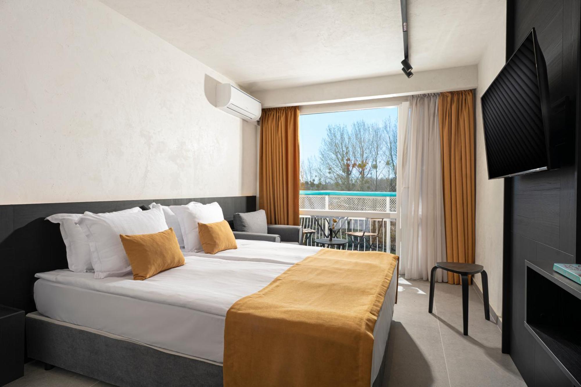 Zefir Hotel ซันนีบีช ภายนอก รูปภาพ